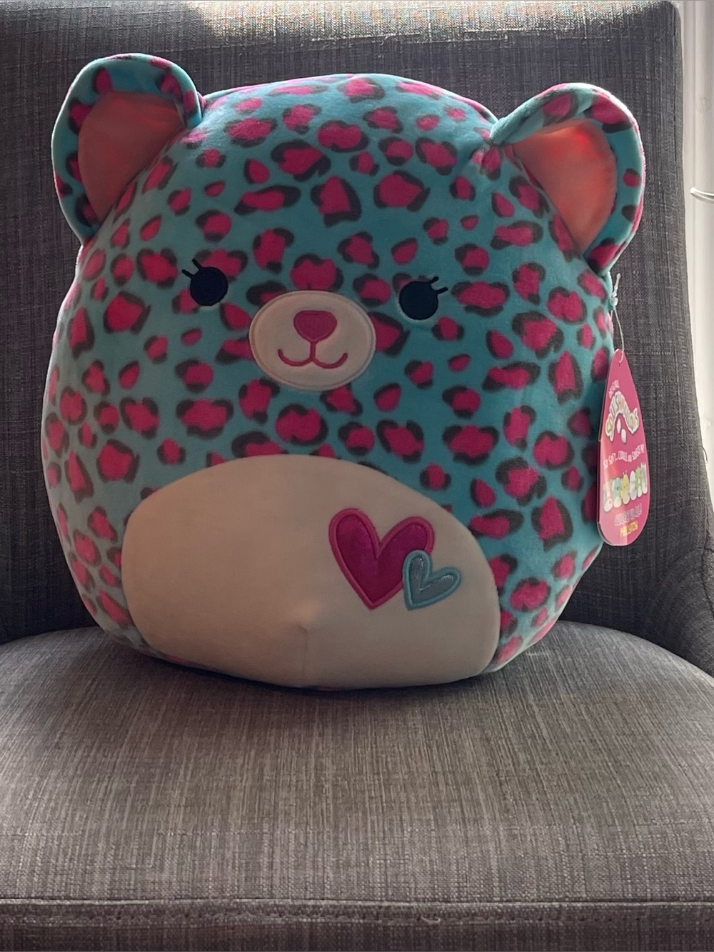 NWT Squishmallows 12” Chelsea the Cheetah Valentine’s heart plush by Kellytoy